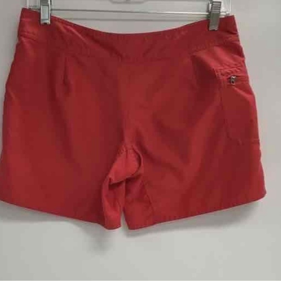 Patagonia red shorts - Picture 2 of 3